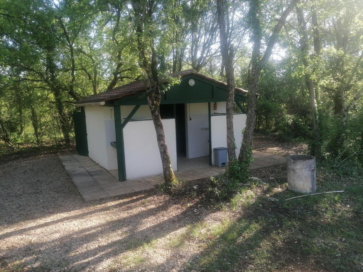 Campingplatz Emplacement Tente Car Saint-Aubin-de-Nabirat